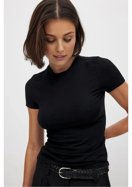 Kadın Siyah Kısa Kollu Bisiklet Yaka Basic T-Shirt Likralı Süprem