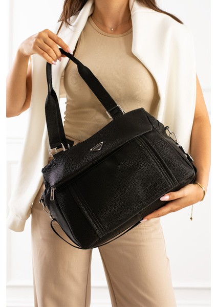 Kadın Çapraz Askılı Çok Bölmeli Siyah Desenli El ve Omuz Çantası fırsatları