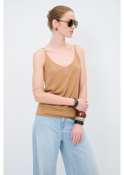 İp Askılı Triko Atlet fırsatları