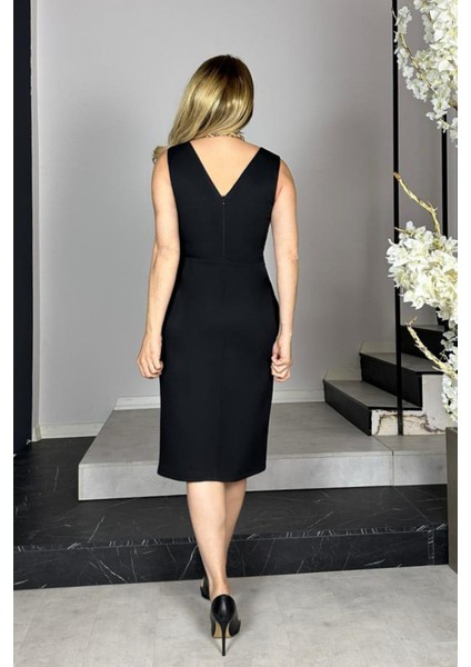 G1330 Drape ve Çiçek Detaylı V Yaka Abiye Elbise Siyah fiyatları