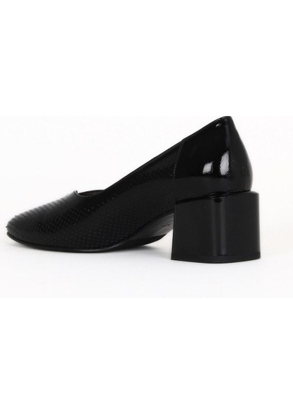 Siyah Kırışık Rugan Kadın Az Topuklu Ayakkabı 33WA7652 33WA7652 fırsatları