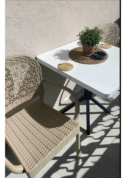 Beyaz Ceviz Mutfak Yemek Masası Balkon Masası Metal Siyah Ayak indirimleri
