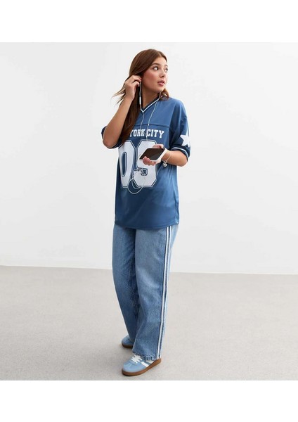 Kısa Kollu Oversize V Yaka Basic T-Shırt fiyatları