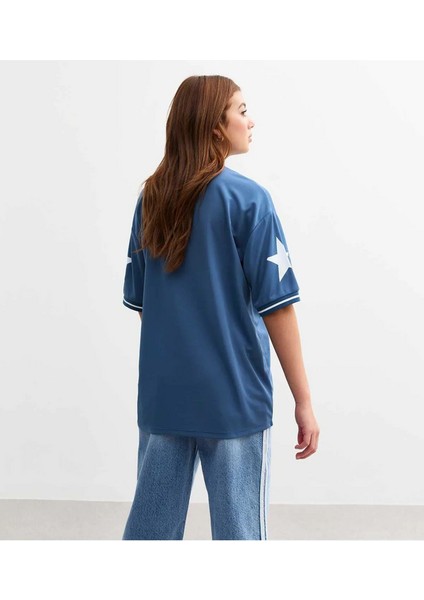 Kısa Kollu Oversize V Yaka Basic T-Shırt indirimleri