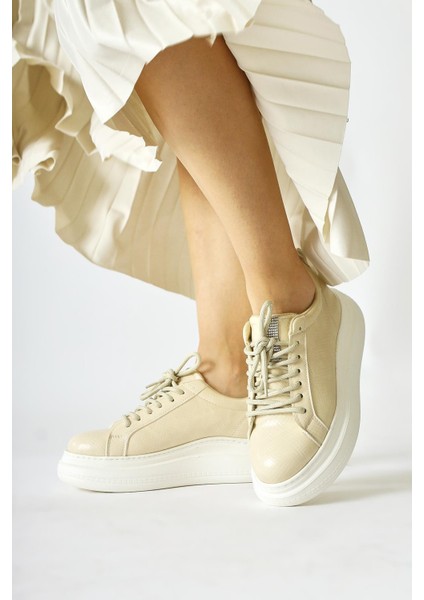Shake Bej Taş Detaylı Sneakers (Parlak Bağcık Hediyeli)