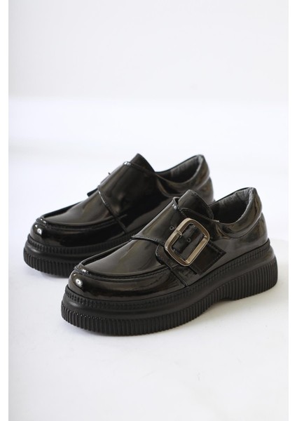 Evrim Siyah Rugan Toka Detaylı Günlük Ayakkabı