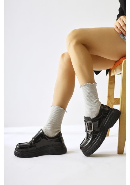 Evrim Siyah Rugan Toka Detaylı Günlük Ayakkabı indirimleri