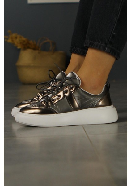 Jakleen Platin Rugan Detaylı Paraşüt Sneakers