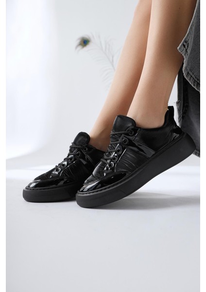 Jakleen Siyah Rugan Detaylı Paraşüt Sneakers