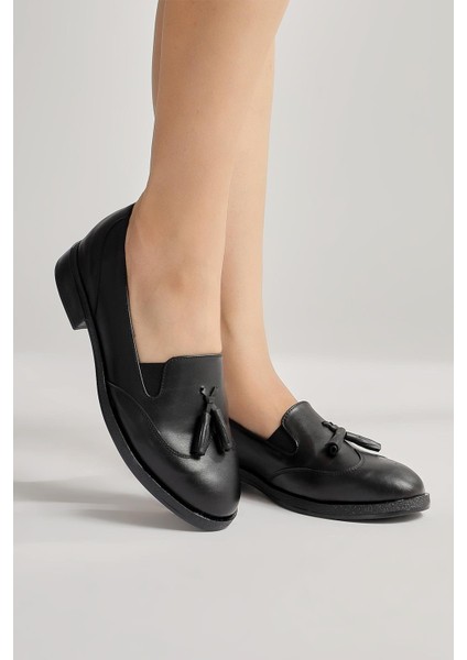 Vinny Siyah Püskül Detaylı Günlük Ayakkabı