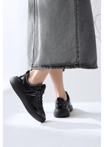 Jakleen Siyah Rugan Detaylı Paraşüt Sneakers fiyatları