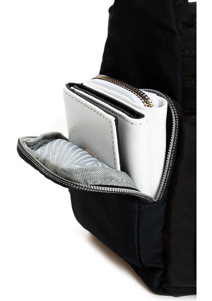 Kadın Çok Gözlü Suya Dayanıklı Paraşüt Kumaş Ayarlanabilir Çapraz Askılı Omuz Çantası