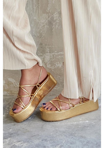Kadın Bilekten Bağlamalı Dolgu Topuklu Sandalet 4008-123-0004 modelleri