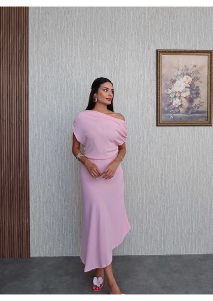 Drapeli Degaje Yaka Asimetrik Elbise indirimleri