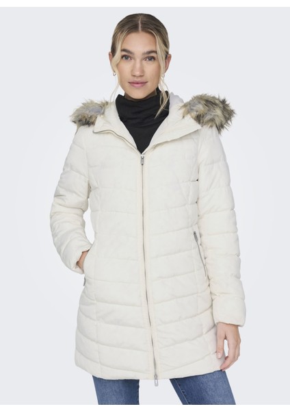 Kadın Mont Ekru 15183994 Onlnewellan Quilted Hood Fur Coat