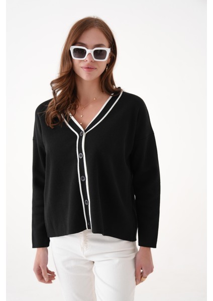 Kontrast Şeritli V Yaka Triko Hırka fırsatları