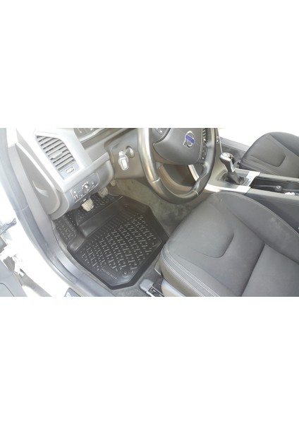 Volvo XC60 3D Siyah Havuzlu Paspas 2008 ve 2017