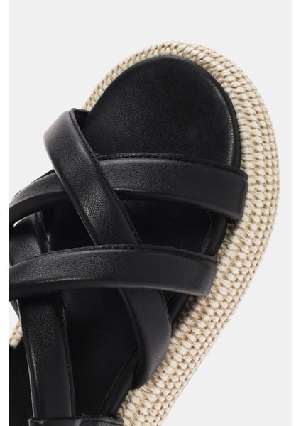 Ipa Kadın Siyah Kordon Sandalet fiyatları