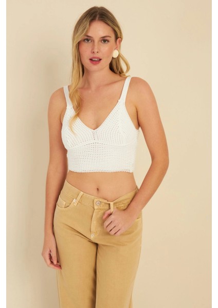 Kadın Beyaz Triko Crop Bluz KZ2507 fiyatları
