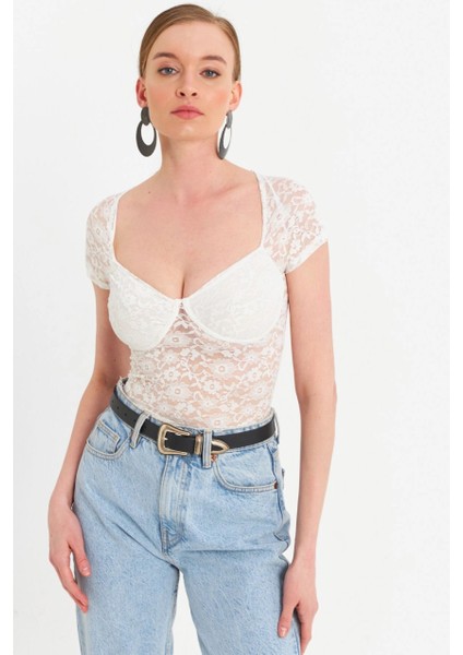 Kadın Ekru Kalp Yaka Tül Crop Bluz TPG05