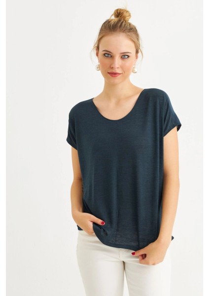 Kadın Lacivert Basic Bluz AYD410 fiyatları