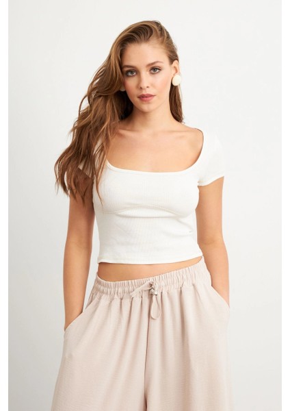 Kadın Ekru Kontrast Dikişli Bluz RX451 fiyatları