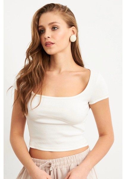 Kadın Ekru Kontrast Dikişli Bluz RX451 indirimleri