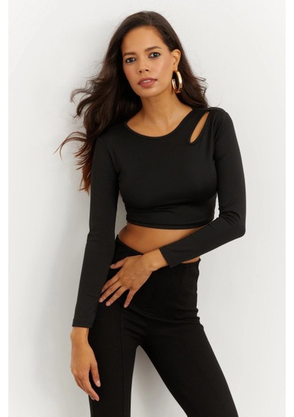 Kadın Siyah Omuz Pencereli Crop Bluz CG262