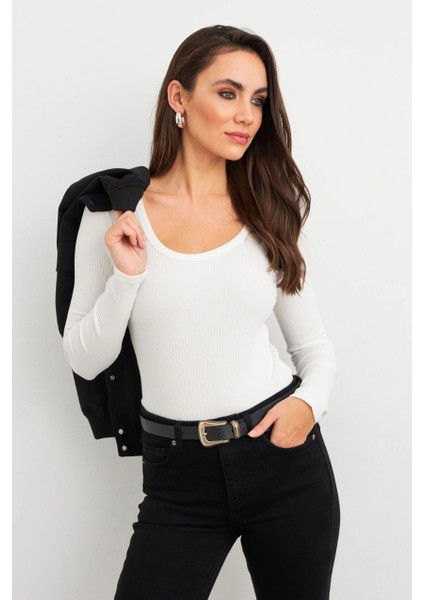 Kadın Ekru Basic Bluz AYD402