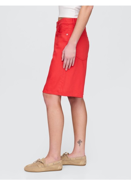Kadın Kırmızı Uzun Kesim Denim Şort indirimleri