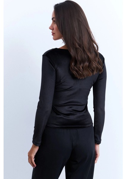 Kadın Siyah V Yaka Kadife Bluz EY2965 fiyatları