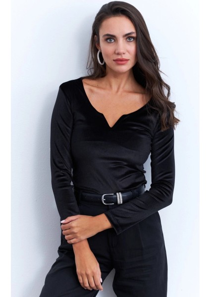 Kadın Siyah V Yaka Kadife Bluz EY2965 modelleri