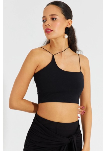 Kadın Siyah İp Askılı Crop Bluz B2594 fırsatları