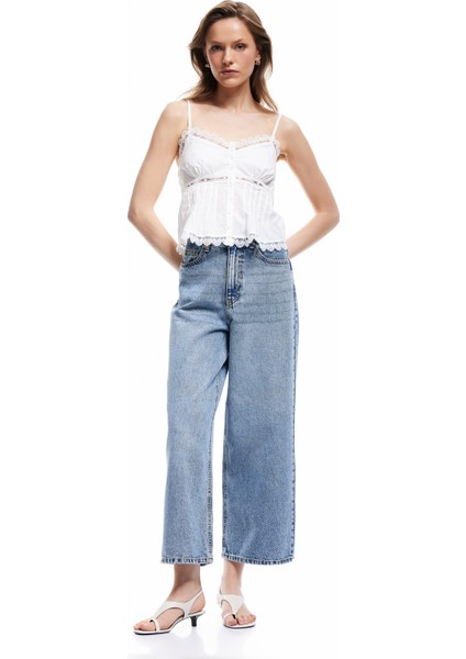 Pamuklu Düğmeli Cepli Normal Bel Crop Geniş Paça Jean Pantolon - Wide Leg Jean fiyatları