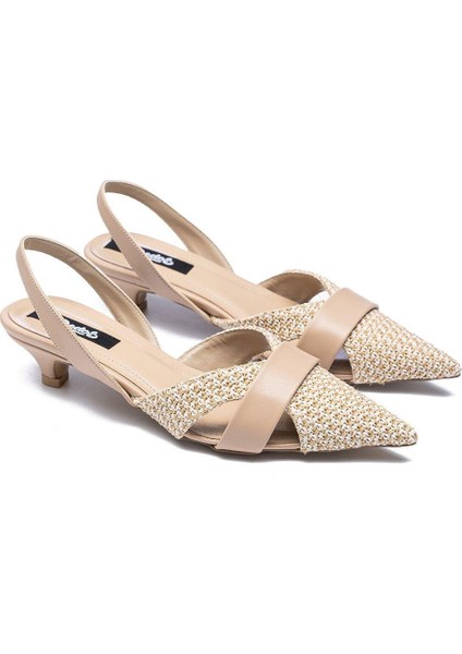 120 Kadın Hasır Örgülü Arkası Açık Sivri Burun Topuklu Ayakkabı