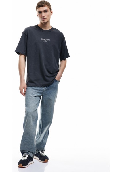 Pamuklu Kısa Kollu Bisiklet Yaka Baskılı Yıkamalı Oversize Tişört modelleri