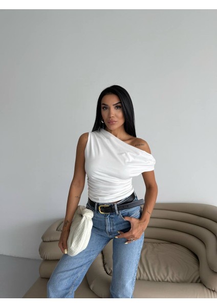 Kadın Düşük Omuzlu Yeni Sezon Bluz