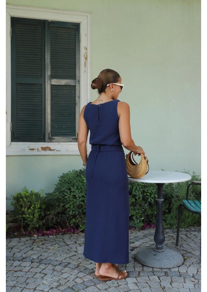 Lacivert Yırtmaçlı Bel Düğüm Detay Etek Crop Takım indirimleri