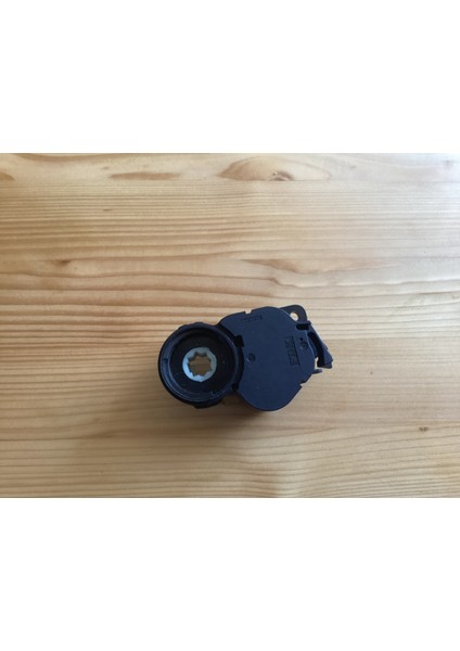 T1002120V C Valeo Peugeot 308 508 Kalorifer Klima Klape Motoru 383717892