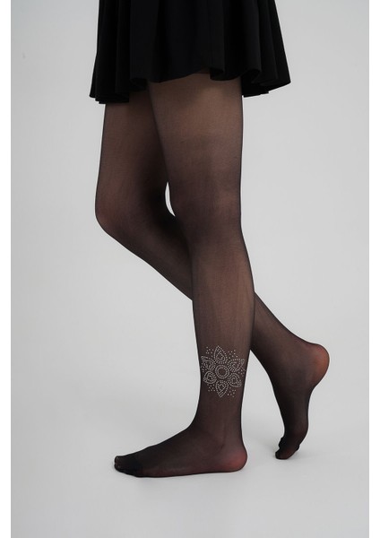 Süperince Külotlu Taşlı