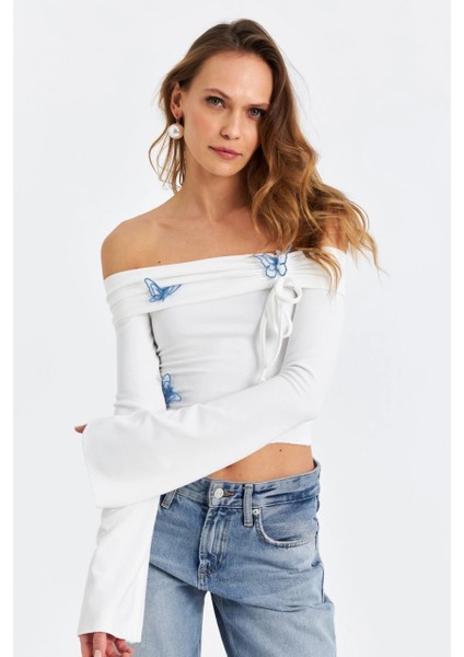 Kadın Ekru Kelebek Detaylı Madonna Yaka Bluz FLU7196 fiyatları