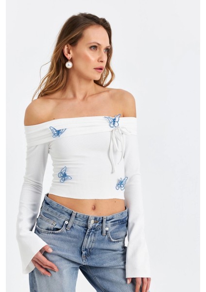 Kadın Ekru Kelebek Detaylı Madonna Yaka Bluz FLU7196 modelleri