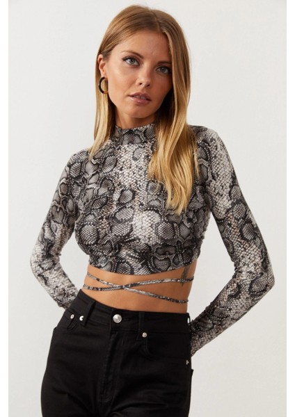 Kadın Taş Sırt Dekolteli Yılan Desenli Crop Bluz LPP1131