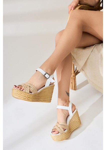 Margo Beyaz Çapraz Hasır Bantlı Dolgu Topuklu Sandalet modelleri