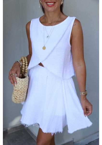 Beyaz Müslin Asimetrik Bluz Şort Etek Takım fiyatları