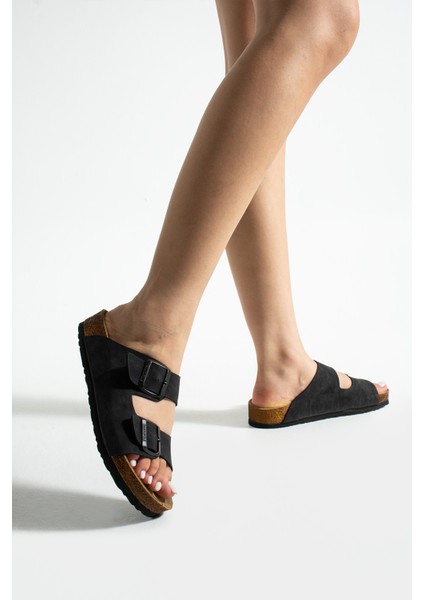 Siyah Kadın Terlik fiyatları