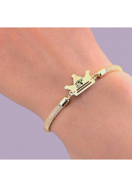 Şans Temalı Hasır Kordonlu Taç Figürlü 14 Ayar Altın Plakalı Hediye Bileklik-464SEMBOL fırsatları