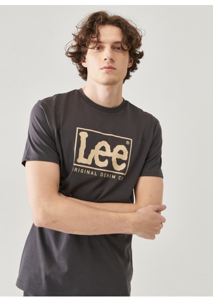 Regular Fit Rahat Kesim %100 Pamuk Wobbly Logo Crew Neck Tişört fırsatları