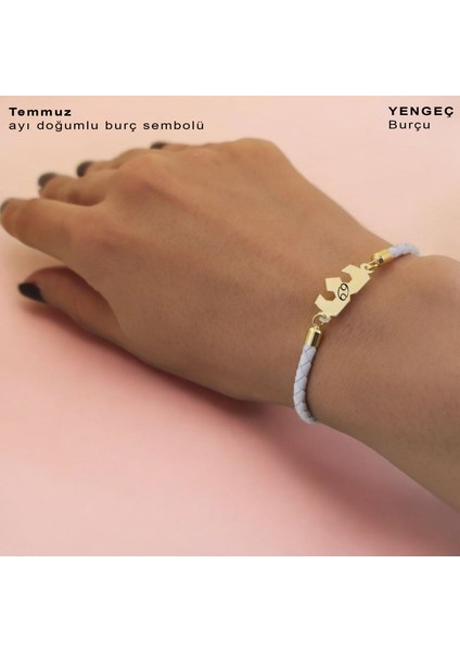 Temmuz Ayı Doğumları Için Taç Figürlü 14 Ayar Altın Plakalı Doğal Siyah Derili Hediye Bileklik-462AY fiyatları