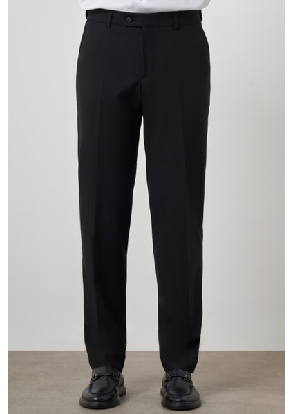 Erkek Siyah Basic Dynamic Fit Pantolon